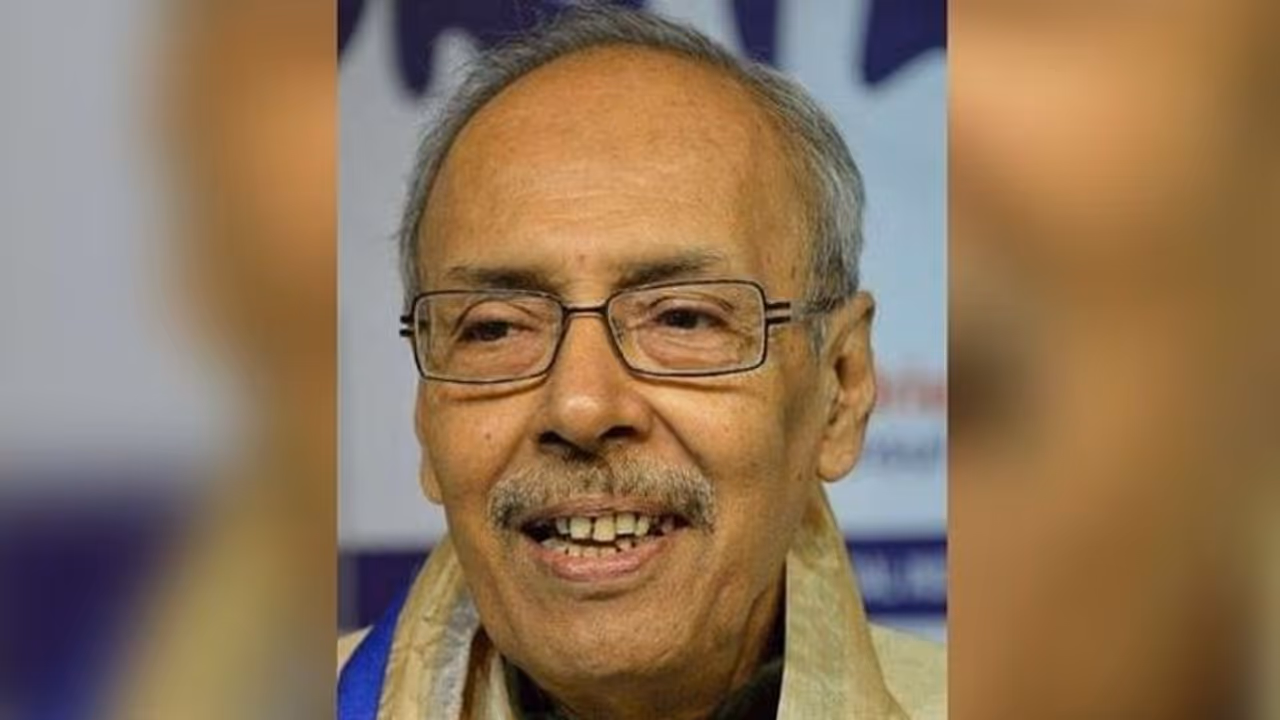 কোথা থেকে পান লেখার রসদ, জন্মদিনে জানুন শীর্ষেন্দু মুখোপাধ্যায়ের অজানা কাহিনি কোথা থেকে পান লেখার রসদ, জন্মদিনে জানুন শীর্ষেন্দু মুখোপাধ্যায়ের অজানা কাহিনি