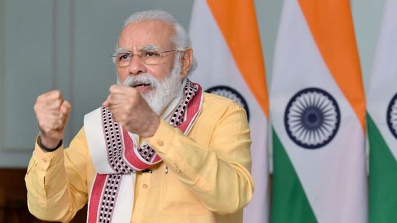 6 ಲಾರಿಗಳಿಗೆ 8 ಚಾಲಕರು ಇದ್ದಾರೆ ಎಂದ ಮಾಲೀಕಗೆ ಮೋದಿ ತೀವ್ರ ತರಾಟೆ! 6 ಲಾರಿಗಳಿಗೆ 8 ಚಾಲಕರು ಇದ್ದಾರೆ ಎಂದ ಮಾಲೀಕಗೆ ಮೋದಿ ತೀವ್ರ ತರಾಟೆ!