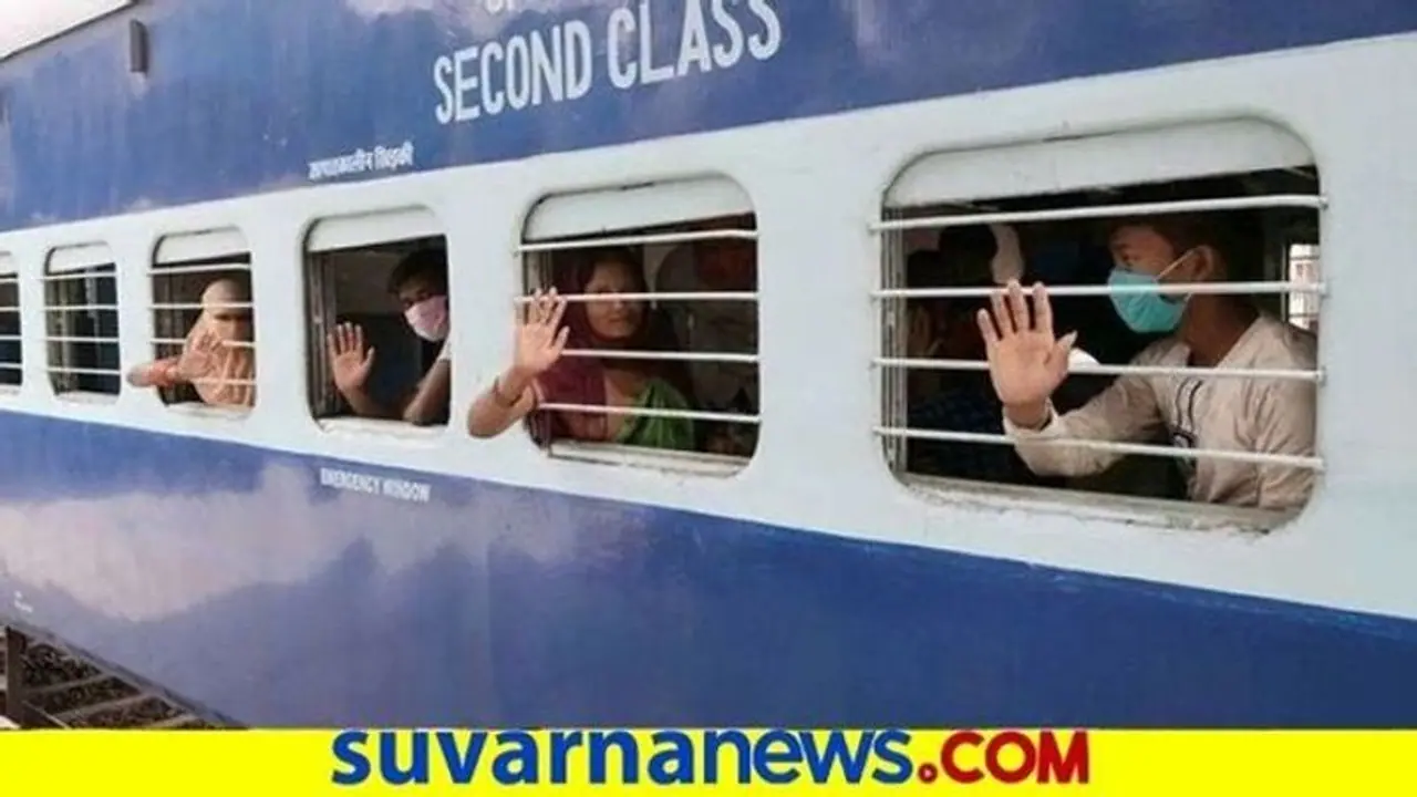 ರೈಲು ಹಳಿ ಮೇಲೆ ಕೆಟ್ಟು ನಿಂತ ಬಸ್‌! ಆತಂಕಗೊಂಡ ಪ್ರಯಾಣಿಕರು