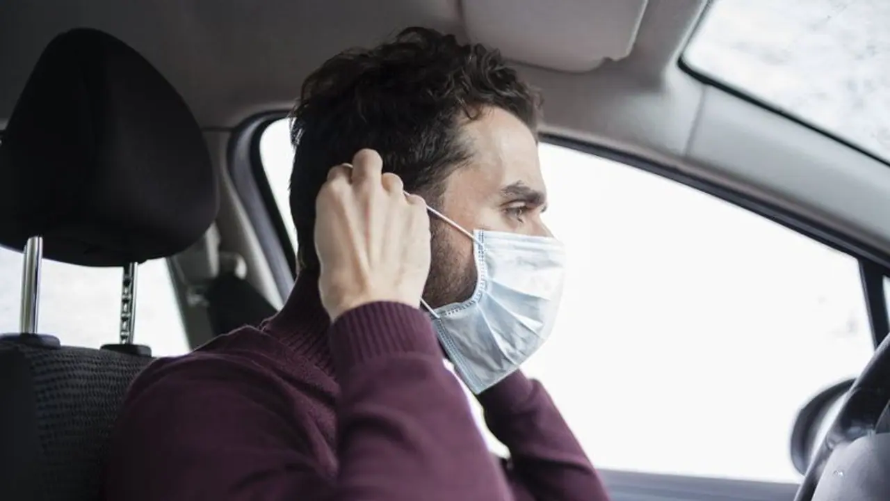 Delhi HC mandates wearing mask even while driving alone in private vehicle Delhi HC mandates wearing mask even while driving alone in private vehicle