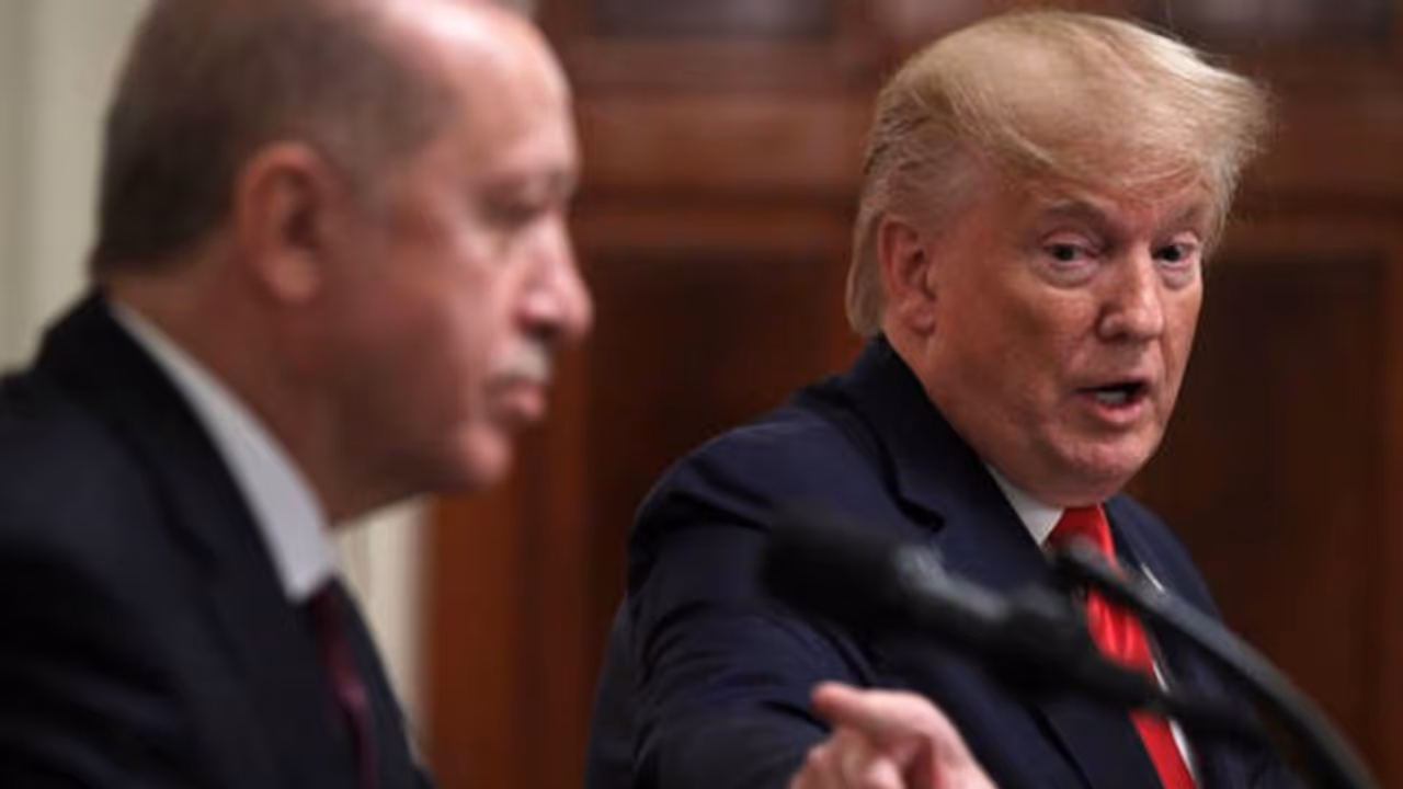 ಅಮೆರಿಕ ಚುನಾವಣೆಯಲ್ಲಿ ಟ್ರಂಪ್ ಸೋತರೆ 2 ದಶಕದ ದಾಖಲೆ! ಅಮೆರಿಕ ಚುನಾವಣೆಯಲ್ಲಿ ಟ್ರಂಪ್ ಸೋತರೆ 2 ದಶಕದ ದಾಖಲೆ!