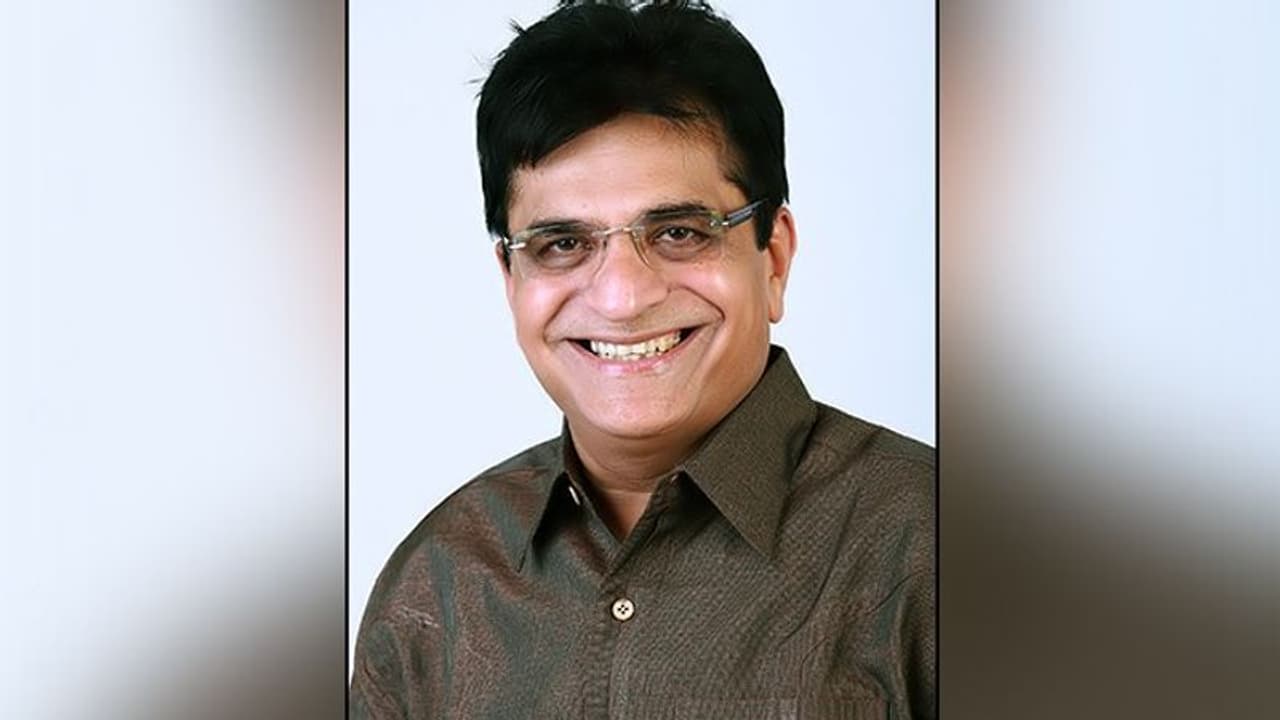 भाजपा नेता का आरोप उद्धव की पत्नी और अर्नब की शिकायतकर्ता के बीच करोड़ों रुपए का जमीन सौदा हुआ था भाजपा नेता का आरोप उद्धव की पत्नी और अर्नब की शिकायतकर्ता के बीच करोड़ों रुपए का जमीन सौदा हुआ था