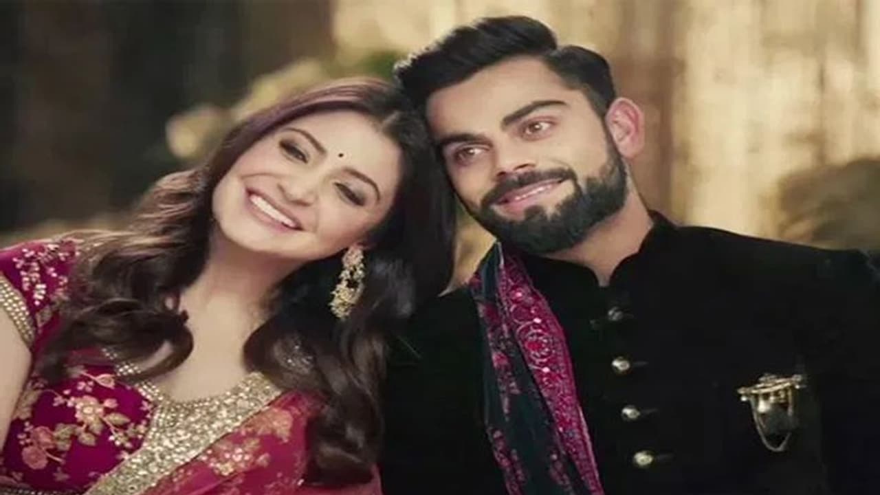 రూ.11 కోట్ల 39 లక్షల 11 వేల 820... కరోనా బాధితుల కోసం విరాట్ కోహ్లీ, అనుష్క శర్మ సేకరించిన విరాళాలు... రూ.11 కోట్ల 39 లక్షల 11 వేల 820... కరోనా బాధితుల కోసం విరాట్ కోహ్లీ, అనుష్క శర్మ సేకరించిన విరాళాలు...