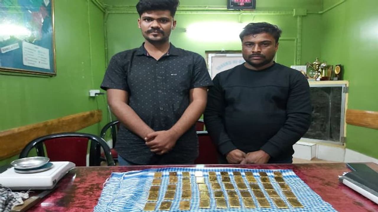 উত্তর দিনাজপুর পুলিশের বড়সড় সাফল্য, নাকা চেকিংয়ের সময় উদ্ধার ৪ কোটি টাকা মূল্যের সোনা