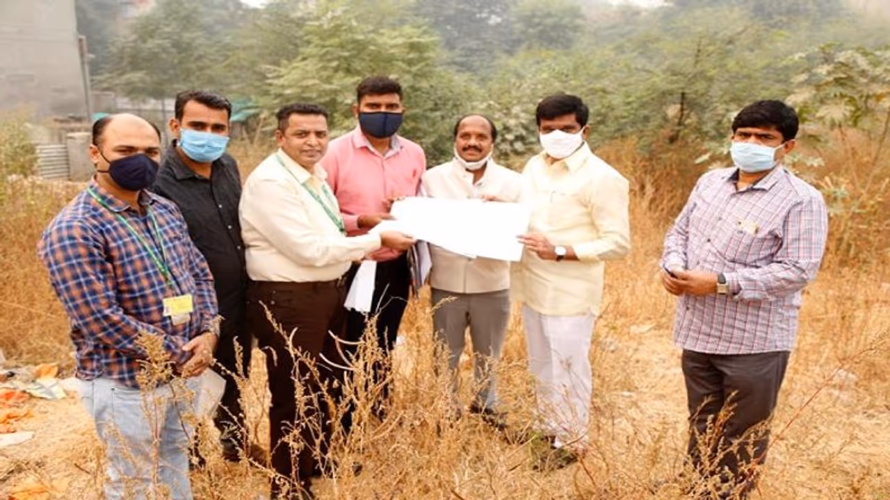 ఢిల్లీలో టీఆర్ఎస్ పార్టీ ఆఫీసు.. నిర్మాణానికి భూమి కేటాయింపు.. ఢిల్లీలో టీఆర్ఎస్ పార్టీ ఆఫీసు.. నిర్మాణానికి భూమి కేటాయింపు..