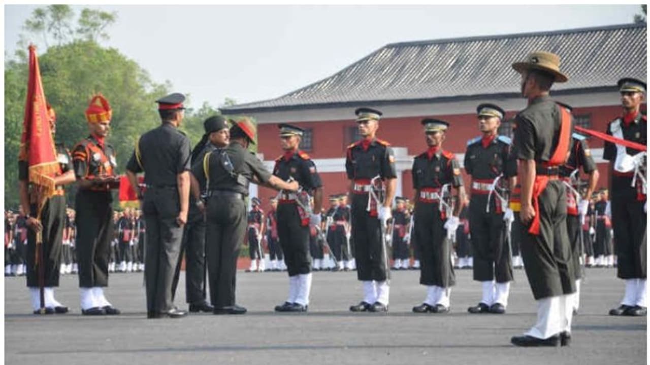 SPARSH से पूर्व सैनिकों की पेंशन दिक्कतें हो सकेगी दूर, भागदौड़ से मिलेगी आजादी SPARSH से पूर्व सैनिकों की पेंशन दिक्कतें हो सकेगी दूर, भागदौड़ से मिलेगी आजादी