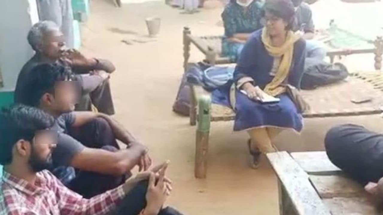 हाथरस केस: पीड़िता के भाई का बड़ा खुलासा, CBI ने पूछा तुमने ही अपनी बहन को मारा? हाथरस केस: पीड़िता के भाई का बड़ा खुलासा, CBI ने पूछा तुमने ही अपनी बहन को मारा?