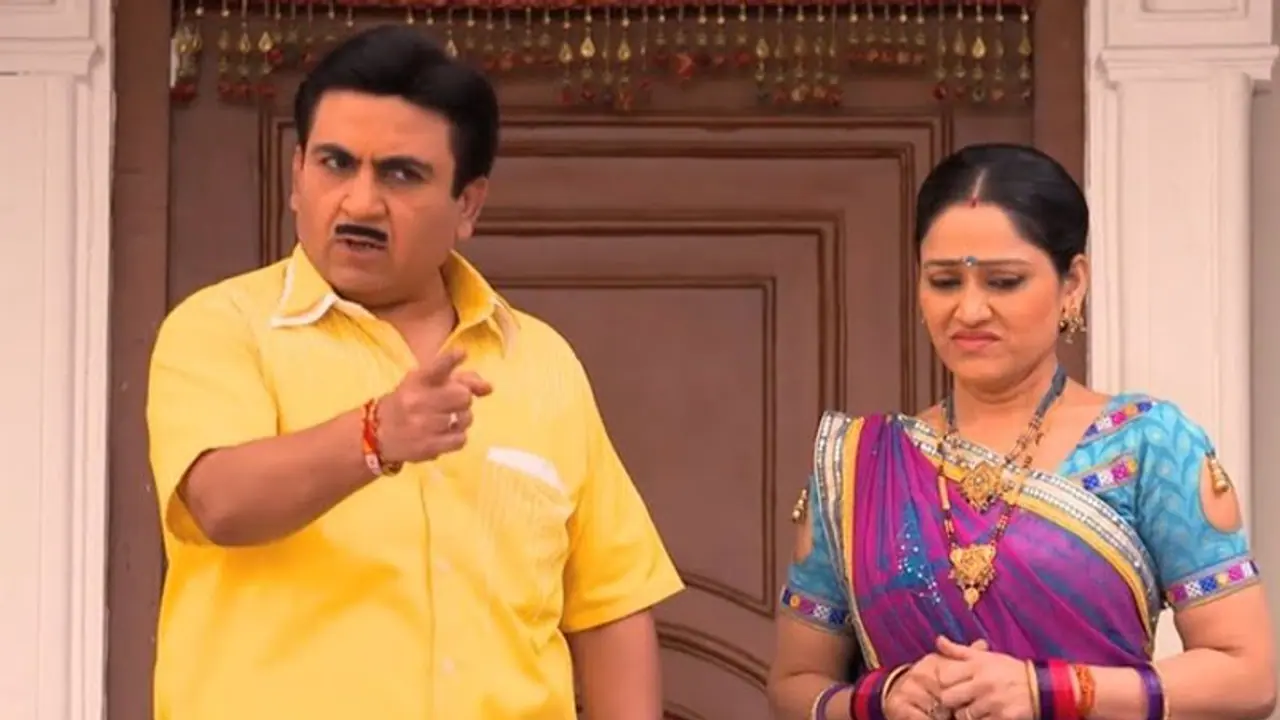 तारक मेहता.. को बंद करने की मांग करने वालों पर भड़के 'जेठालाल', करारा जवाब देते हुए कही ये बात तारक मेहता.. को बंद करने की मांग करने वालों पर भड़के 'जेठालाल', करारा जवाब देते हुए कही ये बात