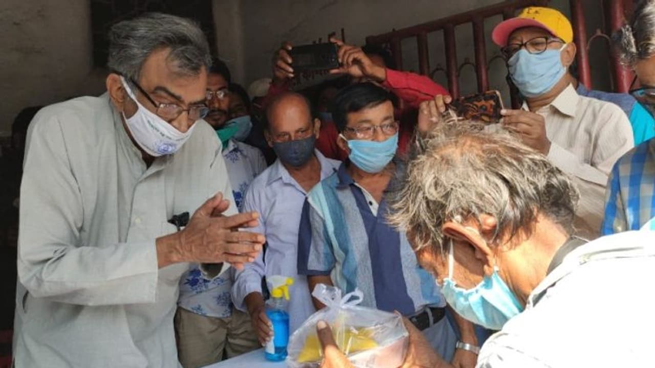 'আদিবাসীদের বাড়িতে ফটোশুট করতে গিয়েছিলেন', অমিত শাহ কে কটাক্ষ সূর্যকান্তের