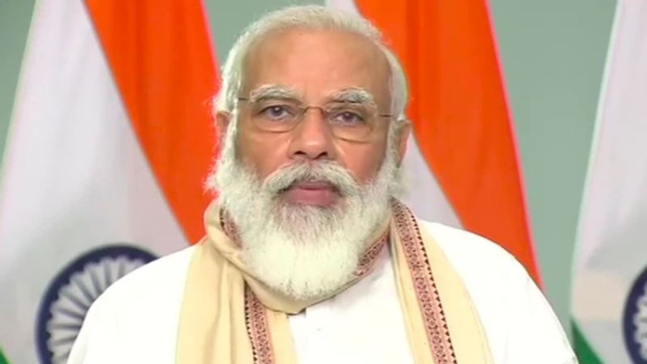 രാജ്യത്ത് കള്ളപ്പണം കുറയ്ക്കാനായി; നോട്ട് നിരോധനത്തെ ന്യായീകരിച്ച് വീണ്ടും പ്രധാനമന്ത്രി രാജ്യത്ത് കള്ളപ്പണം കുറയ്ക്കാനായി; നോട്ട് നിരോധനത്തെ ന്യായീകരിച്ച് വീണ്ടും പ്രധാനമന്ത്രി