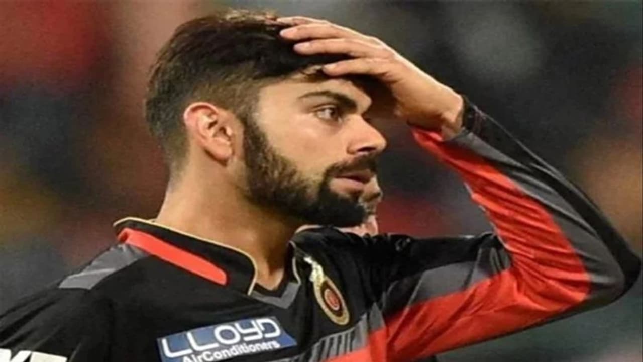 বিরাটের অডি গাড়ির এ কী হাল, দুমরে মুচরে পরে রয়েছে মহারাষ্ট্র পুলিশ স্টেশনে, কেন জানেন বিরাটের অডি গাড়ির এ কী হাল, দুমরে মুচরে পরে রয়েছে মহারাষ্ট্র পুলিশ স্টেশনে, কেন জানেন