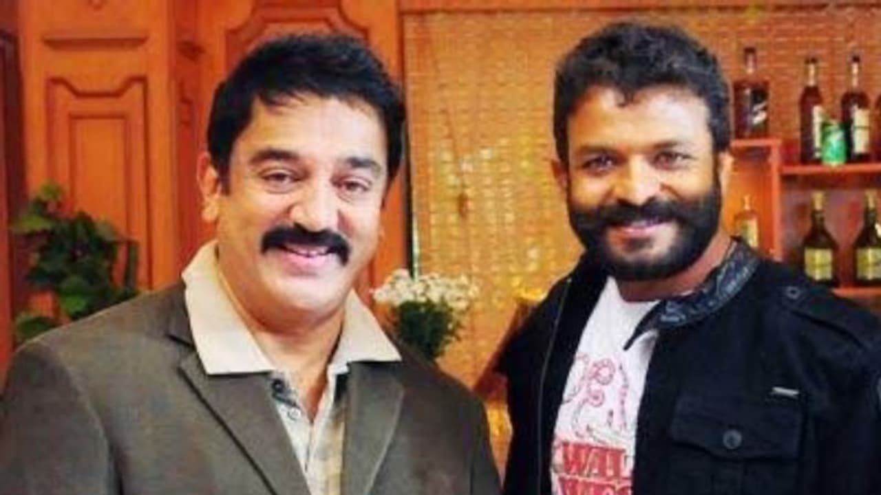 'നിങ്ങള് കെട്ടിപ്പിടുത്തത്തിന്റെ രീതി മാറ്റണം'; വസൂല്രാജയിലെ കമല് അനുഭവം പറഞ്ഞ് ജയസൂര്യ 'നിങ്ങള് കെട്ടിപ്പിടുത്തത്തിന്റെ രീതി മാറ്റണം'; വസൂല്രാജയിലെ കമല് അനുഭവം പറഞ്ഞ് ജയസൂര്യ