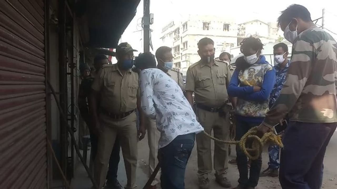 ভোররাতে এটিএম ভেঙে লুটের চেষ্টা, পুলিশের জালে তিন দুষ্কৃতী ভোররাতে এটিএম ভেঙে লুটের চেষ্টা, পুলিশের জালে তিন দুষ্কৃতী