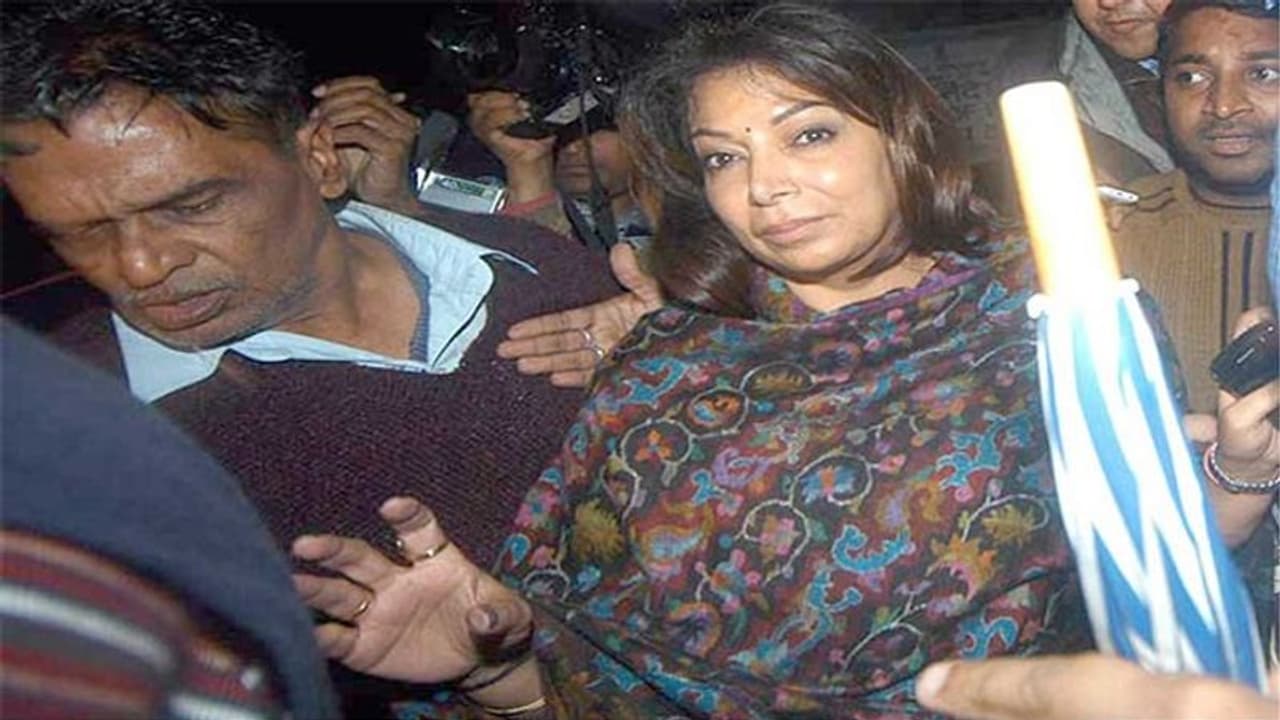 niira radia:ratan tata :8 ஆண்டுகளுக்குபின்.!நீரா ராடியா ரத்தன் டாடா டேப் விவகாரம் உச்ச நீதிமன்றத்தில் விசாரணை