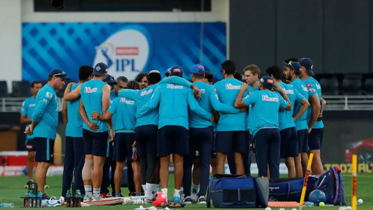 দলগত পারফরমেন্সে হায়দরাবাদকে মাত, ফাইনালে মুম্বইয়ের সামনে প্রথমবার দিল্লি দলগত পারফরমেন্সে হায়দরাবাদকে মাত, ফাইনালে মুম্বইয়ের সামনে প্রথমবার দিল্লি