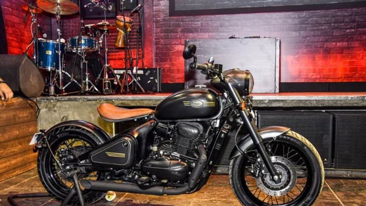 ഈ ഉത്സവകാലത്ത് നിരത്തിലെത്തിയത് 2000 ജാവ പെരാക്കുകള് ഈ ഉത്സവകാലത്ത് നിരത്തിലെത്തിയത് 2000 ജാവ പെരാക്കുകള്