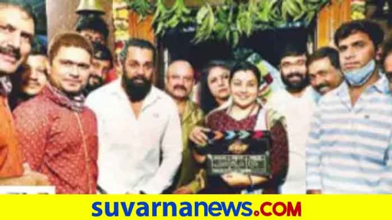 ಧ್ರುವ ಸರ್ಜಾ 'ದುಬಾರಿ'ಗೆ ಅದ್ದೂರಿ ಚಾಲನೆ; ಲಾಕ್ಡೌನ್ ನಂತರ ನಡೆದ ಮೊದಲ ಮುಹೂರ್ತ! ಧ್ರುವ ಸರ್ಜಾ 'ದುಬಾರಿ'ಗೆ ಅದ್ದೂರಿ ಚಾಲನೆ; ಲಾಕ್ಡೌನ್ ನಂತರ ನಡೆದ ಮೊದಲ ಮುಹೂರ್ತ!