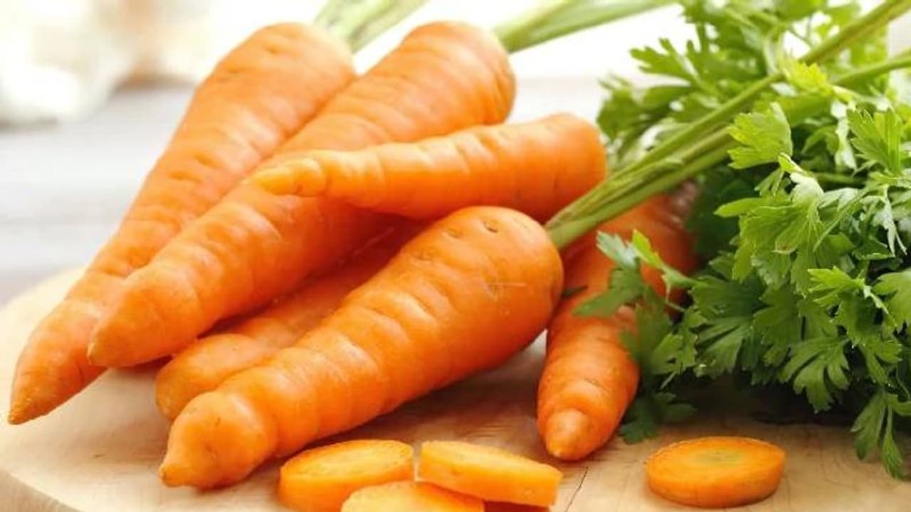 മുഖം നന്നായി തിളങ്ങാൻ ക്യാരറ്റ് സലാഡ്; തയ്യാറാക്കാൻ വളരെ എളുപ്പം റെസിപി... മുഖം നന്നായി തിളങ്ങാൻ ക്യാരറ്റ് സലാഡ്; തയ്യാറാക്കാൻ വളരെ എളുപ്പം റെസിപി...