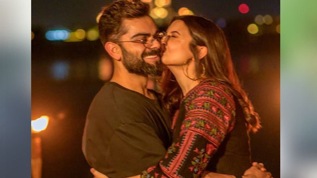 Happy Diwali 2020: టపాకాయలు కాల్చకండి అంటూ విరాట్ కోహ్లీ వీడియో సందేశం... Happy Diwali 2020: టపాకాయలు కాల్చకండి అంటూ విరాట్ కోహ్లీ వీడియో సందేశం...