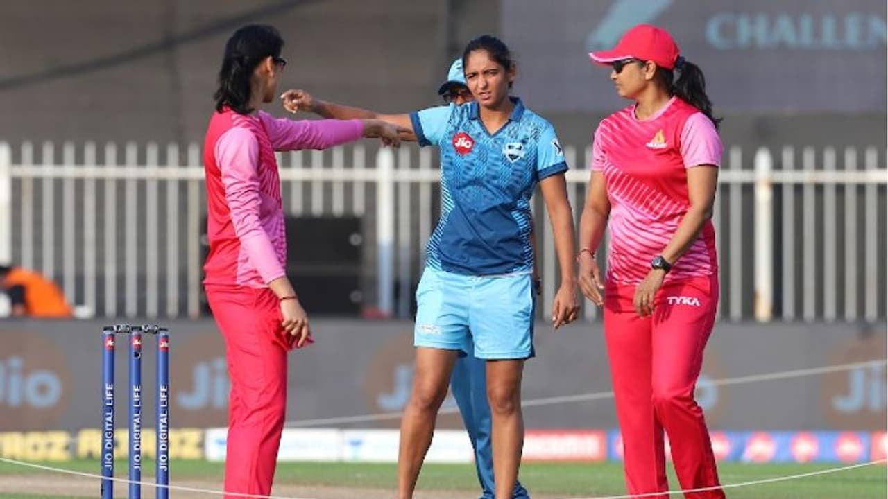 Womens T20 Challenge : സൂപ്പര്‍നോവാസിനെതിരെ ട്രെയ്ല്‍ബ്ലേസേഴ്‌സിന് 164 റണ്‍സ് വിജയലക്ഷ്യം
