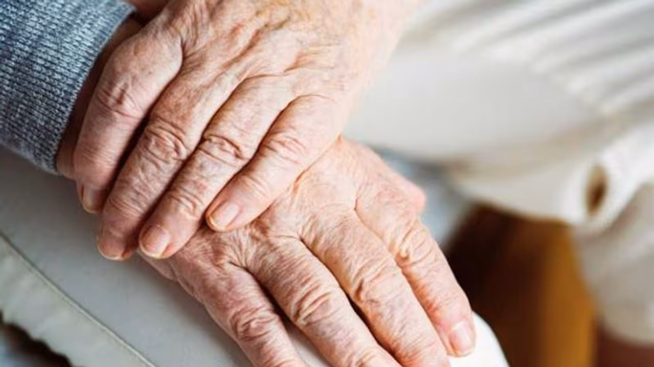 കൊവിഡ് കാലത്ത് കിടപ്പ് രോഗികളുടെ പരിചരണത്തില്‍ ശ്രദ്ധിക്കേണ്ട കാര്യങ്ങള്‍...