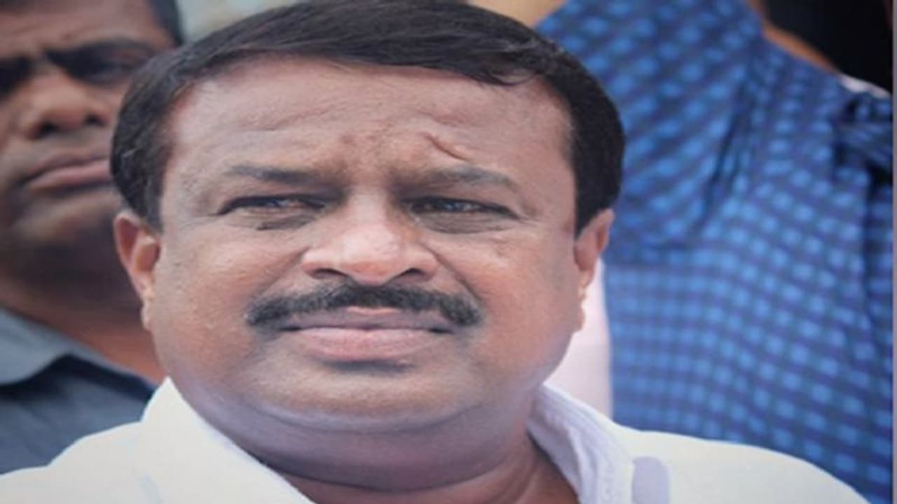 ಜೆಡಿಎಸ್ ಶಾಸಕ ದಿಢೀರ್ ಆಸ್ಪತ್ರೆಗೆ ದಾಖಲು..! ಜೆಡಿಎಸ್ ಶಾಸಕ ದಿಢೀರ್ ಆಸ್ಪತ್ರೆಗೆ ದಾಖಲು..!