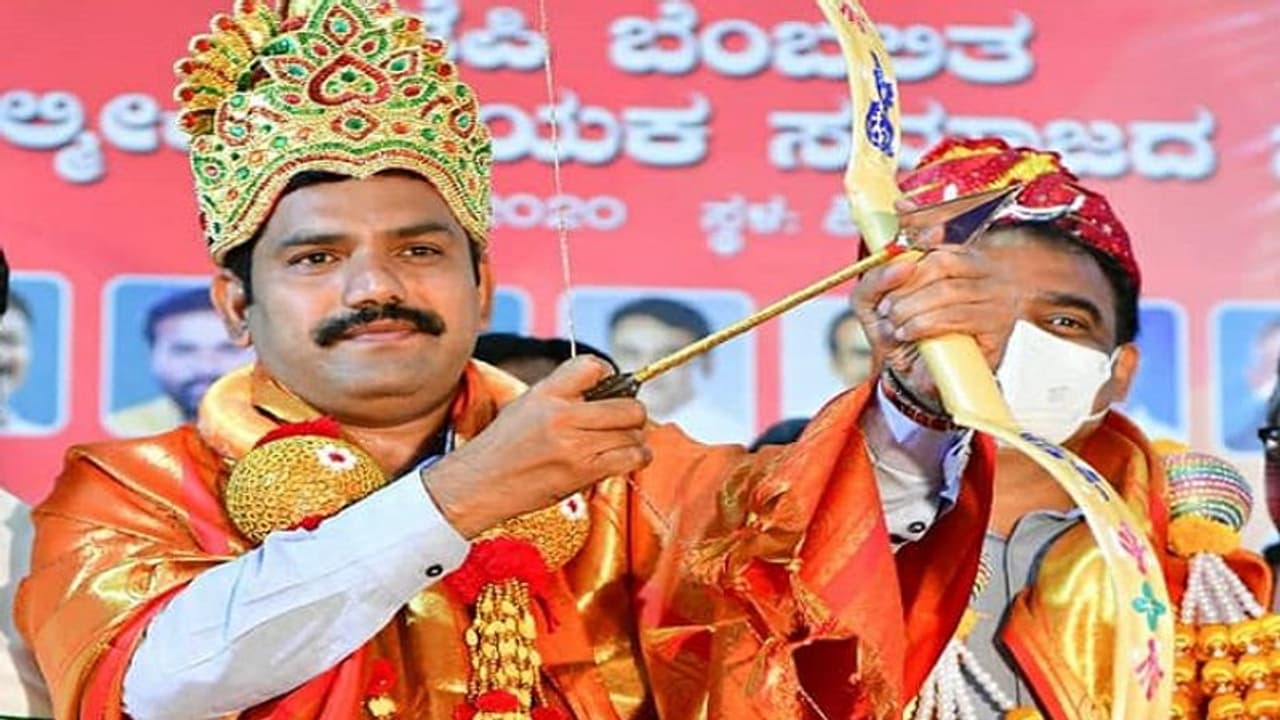 ರಾಜ್ಯದಲ್ಲಿ ಮತ್ತೆರೆಡು ಬೈ ಎಲೆಕ್ಷನ್: ವಿಜಯೇಂದ್ರಗೆ ಫುಲ್ ಡಿಮ್ಯಾಂಡ್ ರಾಜ್ಯದಲ್ಲಿ ಮತ್ತೆರೆಡು ಬೈ ಎಲೆಕ್ಷನ್: ವಿಜಯೇಂದ್ರಗೆ ಫುಲ್ ಡಿಮ್ಯಾಂಡ್