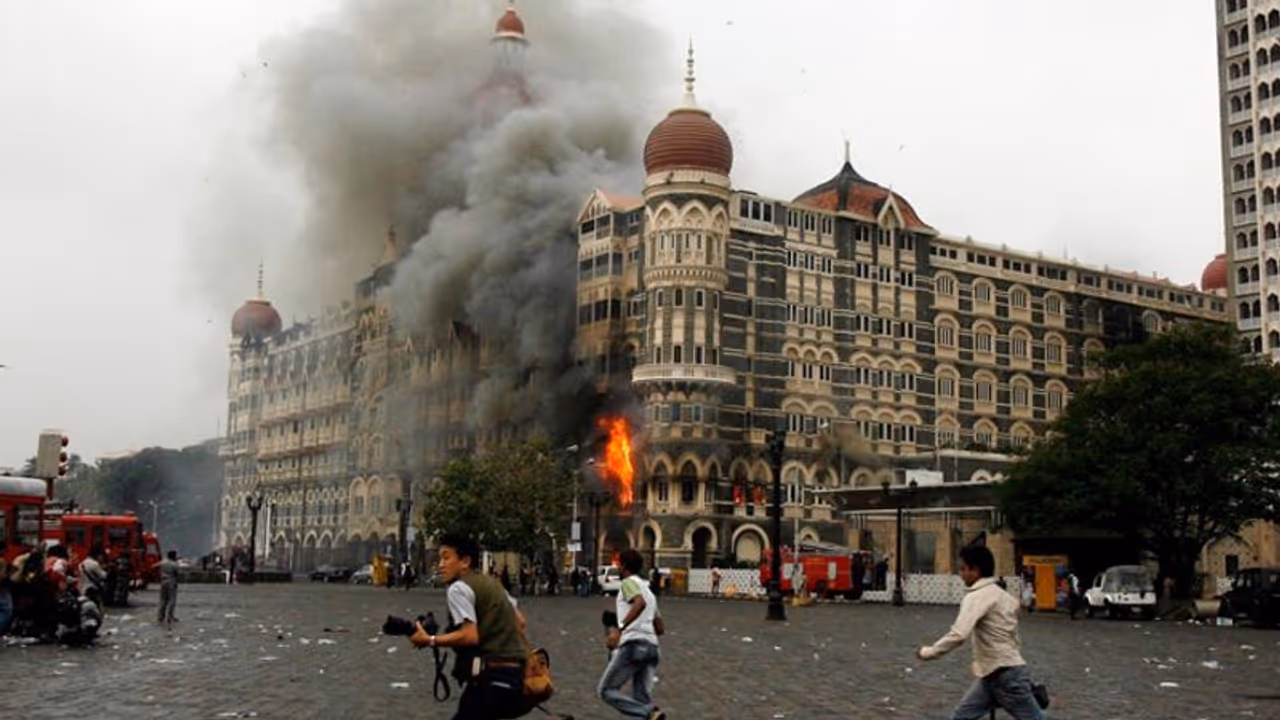 26/11 ముంబై ఉగ్రదాడి ప్ర‌ధాన సూత్ర‌ధారికి పాకిస్థాన్‌లో 15 ఏళ్ల జైలు శిక్ష