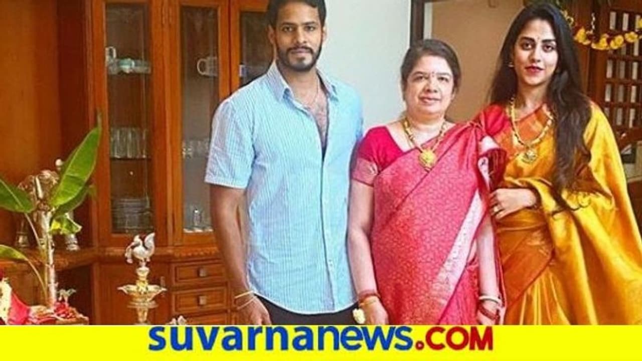 ಒತ್ತಾಯಕ್ಕೆ ಒಪ್ಪಿದ್ದ ಅನಿತಾಗೆ ಸಾಕಾಯ್ತು : ರಾಮನಗರದತ್ತ ಹೊರಡಲು ಸಿದ್ಧವಾದ್ರು ನಿಖಿಲ್ ದಂಪತಿ