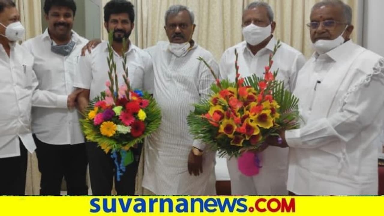 ಸರ್ಕಾರದಿಂದ ಗುಡ್ ನ್ಯೂಸ್ : ಬಿಜೆಪಿ ಮುಖಂಡರೊಂದಿಗೆ ಜಿಟಿಡಿ ಸರ್ಕಾರದಿಂದ ಗುಡ್ ನ್ಯೂಸ್ : ಬಿಜೆಪಿ ಮುಖಂಡರೊಂದಿಗೆ ಜಿಟಿಡಿ