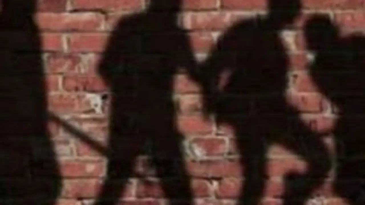 প্রথম দফার ভোটের একই ছবি দ্বিতীয় দফার ভোটে, আগের রাতেই কেশপুরে খুন তৃণমূল কর্মী প্রথম দফার ভোটের একই ছবি দ্বিতীয় দফার ভোটে, আগের রাতেই কেশপুরে খুন তৃণমূল কর্মী