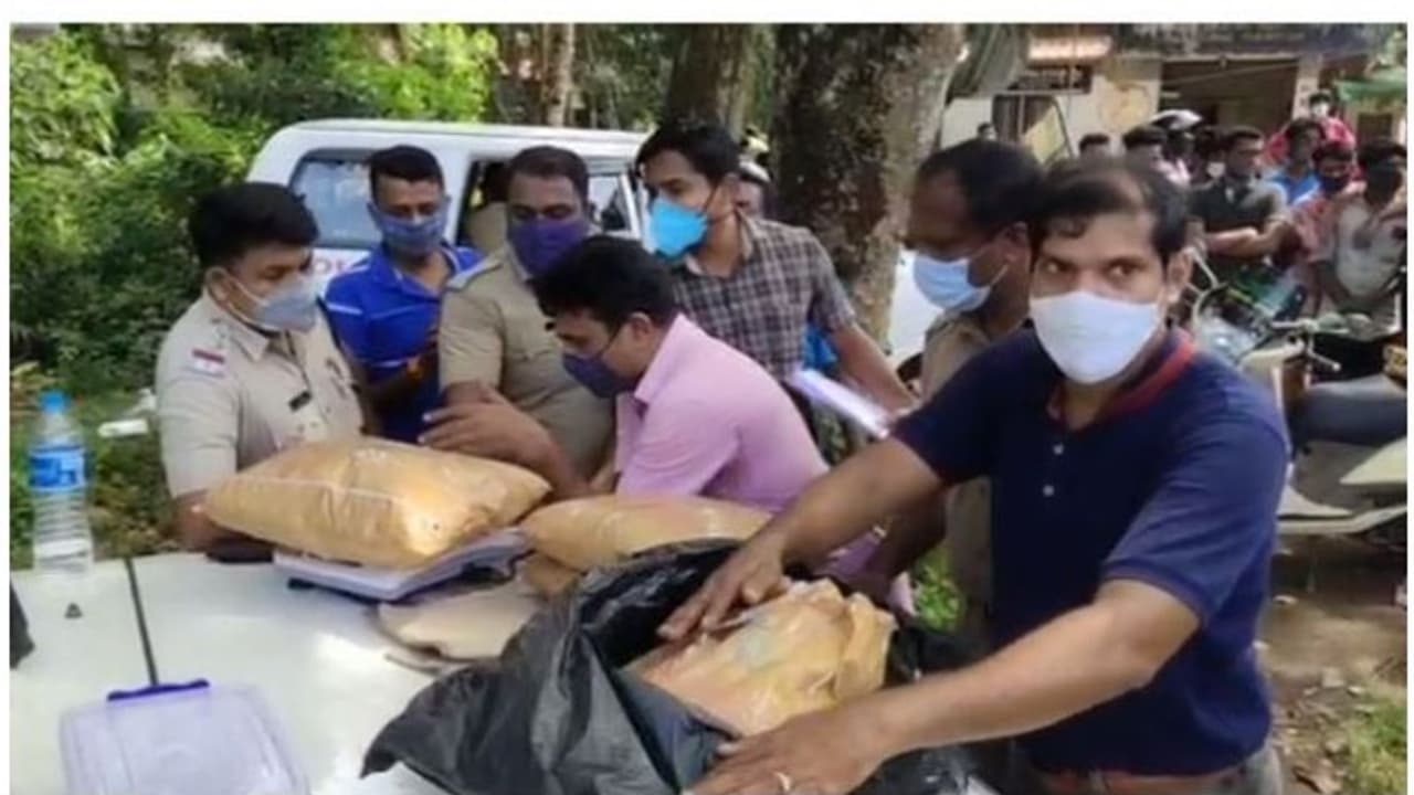 ചെങ്ങന്നൂരില്‍ അപകടത്തിൽപ്പെട്ട കാറിൽ നിന്ന് കഞ്ചാവ് പിടികൂടി