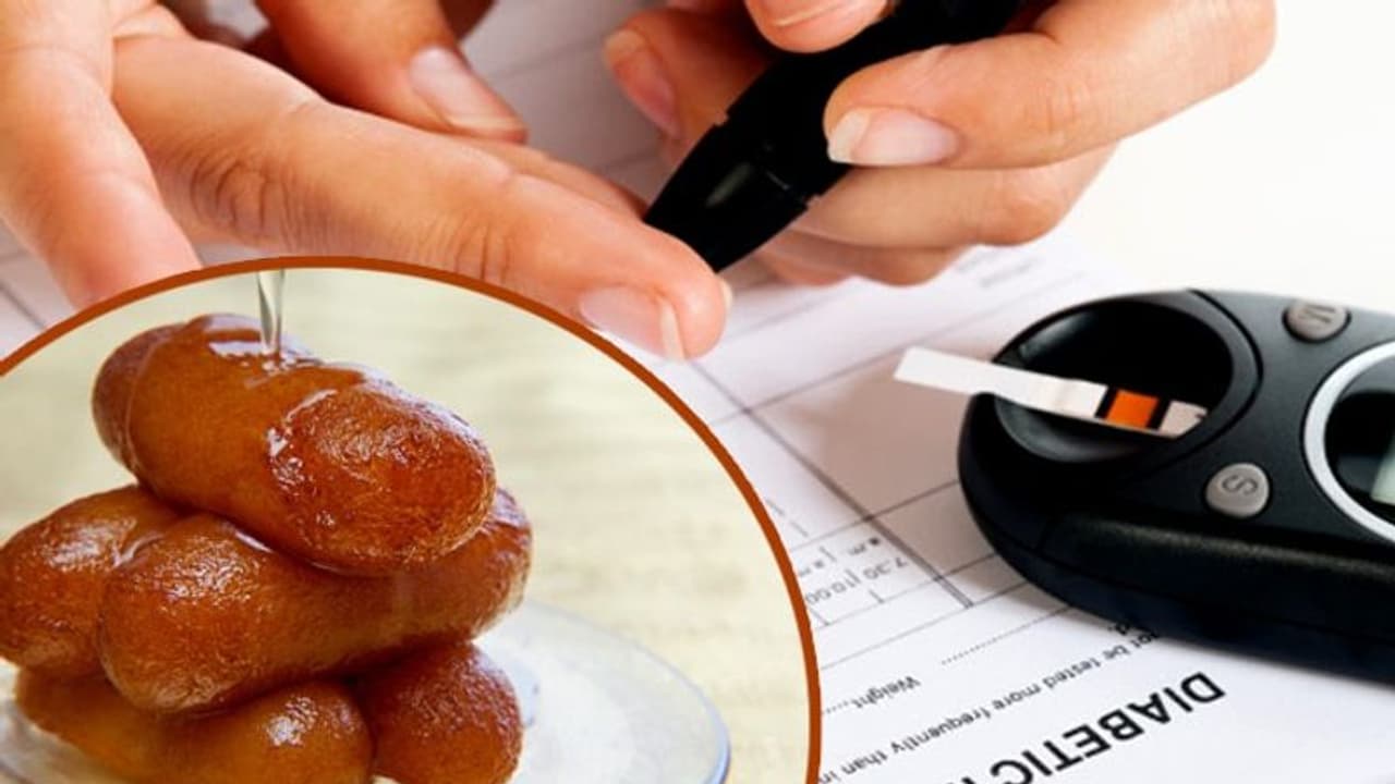 মিষ্টি খেলেও নিয়ন্ত্রণে থাকবে ডায়াবেটিস, সামান্য পরিবর্তন আনুন রোজের ডায়েটে মিষ্টি খেলেও নিয়ন্ত্রণে থাকবে ডায়াবেটিস, সামান্য পরিবর্তন আনুন রোজের ডায়েটে