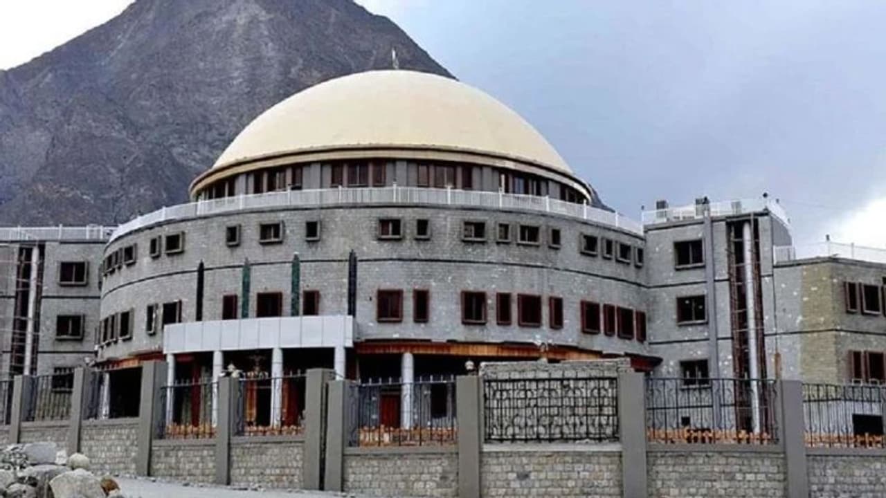 गिलगित बाल्टिस्तान में चुनाव करा रहा पाकिस्तान, भारत ने कहा यह हमारा अभिन्न अंग, इसपर कोई अधिकार नहीं गिलगित बाल्टिस्तान में चुनाव करा रहा पाकिस्तान, भारत ने कहा यह हमारा अभिन्न अंग, इसपर कोई अधिकार नहीं