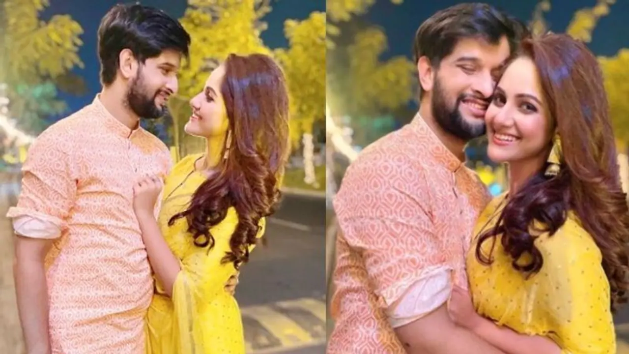 বিয়ের আগেই পার্টি মুডে নীল ও তৃণা, 'Saddi Gali' চ্যালেঞ্জে Dance ফ্লোর কাঁপাল ব্যাচেলর গ্যাং