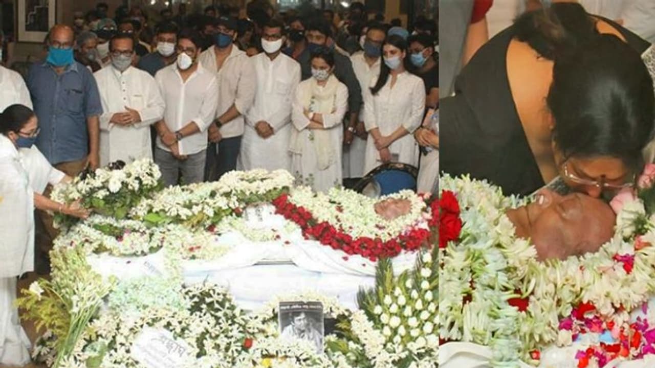सौमित्र चटर्जी का अंतिम संस्कार, ममता बनर्जी समेत बंगाल की जनता ने नम आंखों से कहा अलविदा सौमित्र चटर्जी का अंतिम संस्कार, ममता बनर्जी समेत बंगाल की जनता ने नम आंखों से कहा अलविदा