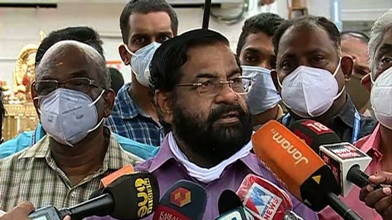 'യുഡിഎഫും ബിജെപിയും സയാമീസ് ഇരട്ടകൾ, തെരഞ്ഞെടുപ്പിൽ ചർച്ചാവിഷയം സംസ്ഥാന രാഷ്ട്രീയം തന്നെ': കടകംപള്ളി 'യുഡിഎഫും ബിജെപിയും സയാമീസ് ഇരട്ടകൾ, തെരഞ്ഞെടുപ്പിൽ ചർച്ചാവിഷയം സംസ്ഥാന രാഷ്ട്രീയം തന്നെ': കടകംപള്ളി