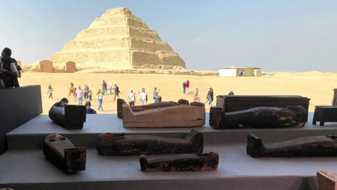 মহামারির মিশরে মমি টানতে পারে পর্যটকদের. মৃত্যু গহ্বর থেকে উদ্ধার প্রচুর শবাধার মহামারির মিশরে মমি টানতে পারে পর্যটকদের. মৃত্যু গহ্বর থেকে উদ্ধার প্রচুর শবাধার