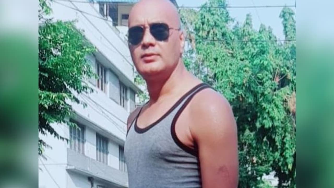 সম্পত্তি নিয়ে বিবাদের জের, বৃদ্ধ বাবা মাকে 'বেধড়ক মার' পুলিশকর্মী ছেলের সম্পত্তি নিয়ে বিবাদের জের, বৃদ্ধ বাবা মাকে 'বেধড়ক মার' পুলিশকর্মী ছেলের