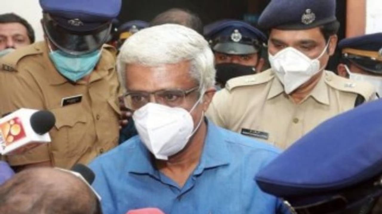 ഡോളർ കടത്തുകേസിൽ ശിവശങ്കറിനെ 27 ന് ഹാജരാക്കാൻ കോടതി ഉത്തരവ്