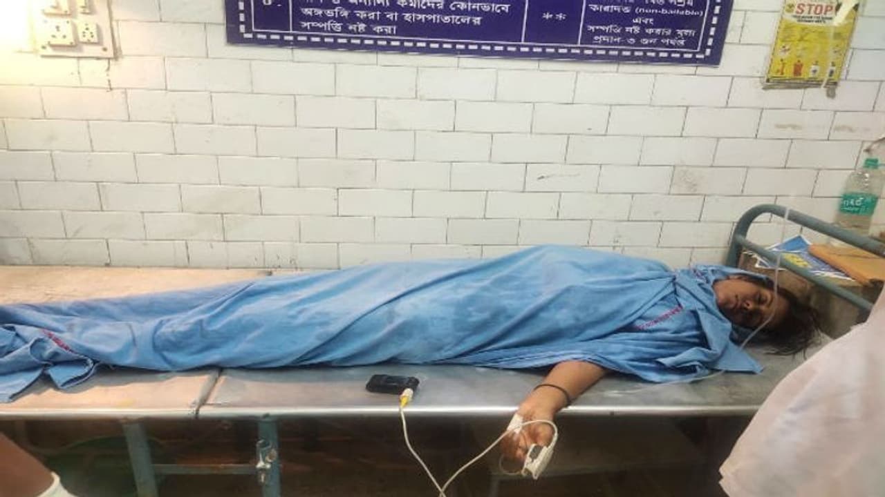 বালি ব্রিজ থেকে তরুণীর মরণঝাঁপ, বরাতজোরে রক্ষা পেলেন যুবতী বালি ব্রিজ থেকে তরুণীর মরণঝাঁপ, বরাতজোরে রক্ষা পেলেন যুবতী