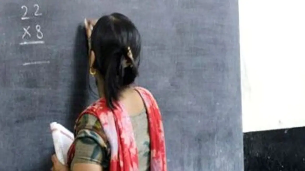 67867 Paving way for teacher recruitment, Supreme Court dismisses appeal against High Court verdict, said 40/45 not 60/65 will remain cutoff 67867 Paving way for teacher recruitment, Supreme Court dismisses appeal against High Court verdict, said 40/45 not 60/65 will remain cutoff