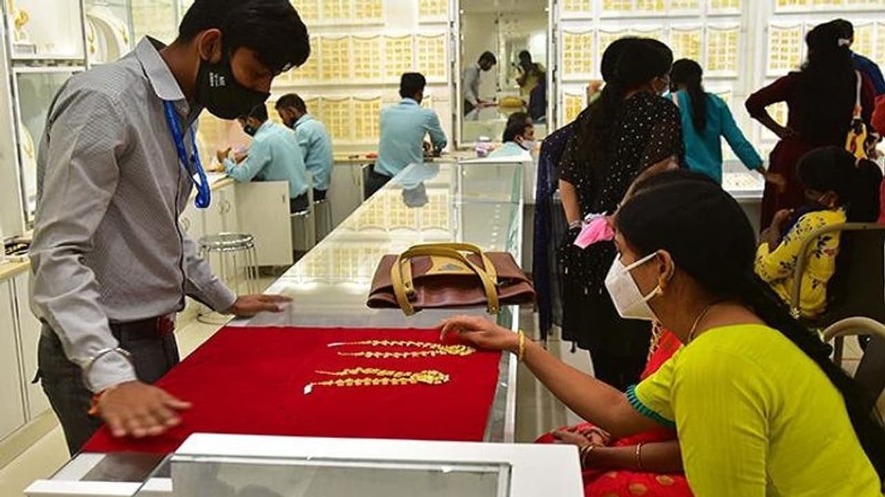 gold rate today: ஏற்றத்தில் தங்கம் விலை: 3 நாளில் சவரணுக்கு ரூ.80 அதிகரிப்பு: இன்றைய நிலவரம் என்ன?