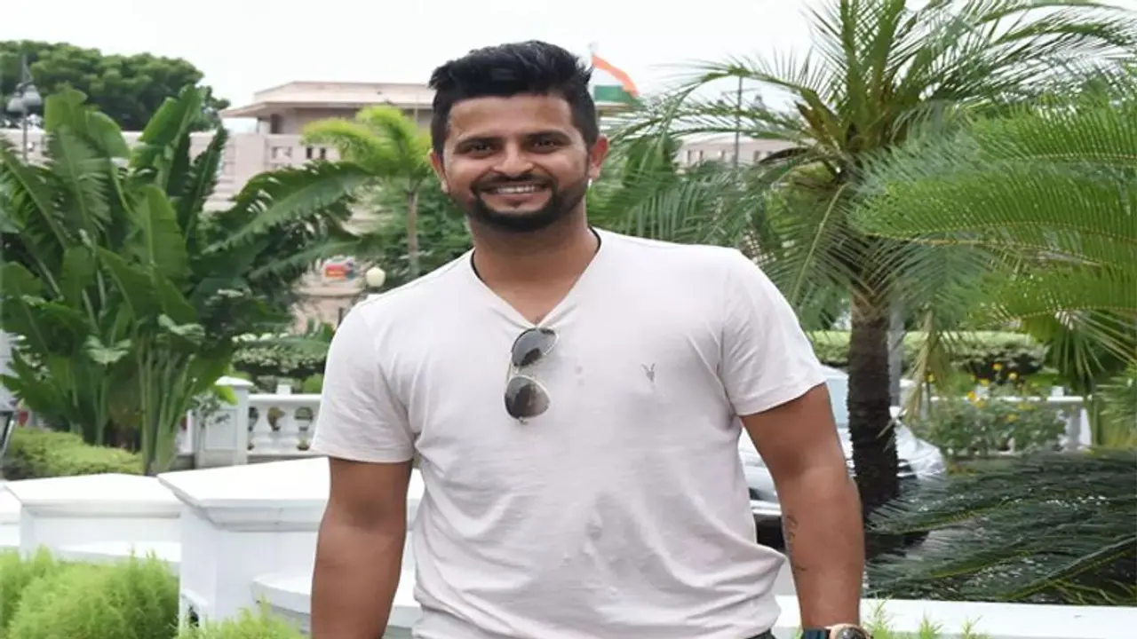 ফের ব্যাট হাতে ২২ গজে সুরেশ রায়না, কামব্যাক করছেন কী ক্রিকেটে, দেখুন ভাইরাল ভিডিও ফের ব্যাট হাতে ২২ গজে সুরেশ রায়না, কামব্যাক করছেন কী ক্রিকেটে, দেখুন ভাইরাল ভিডিও