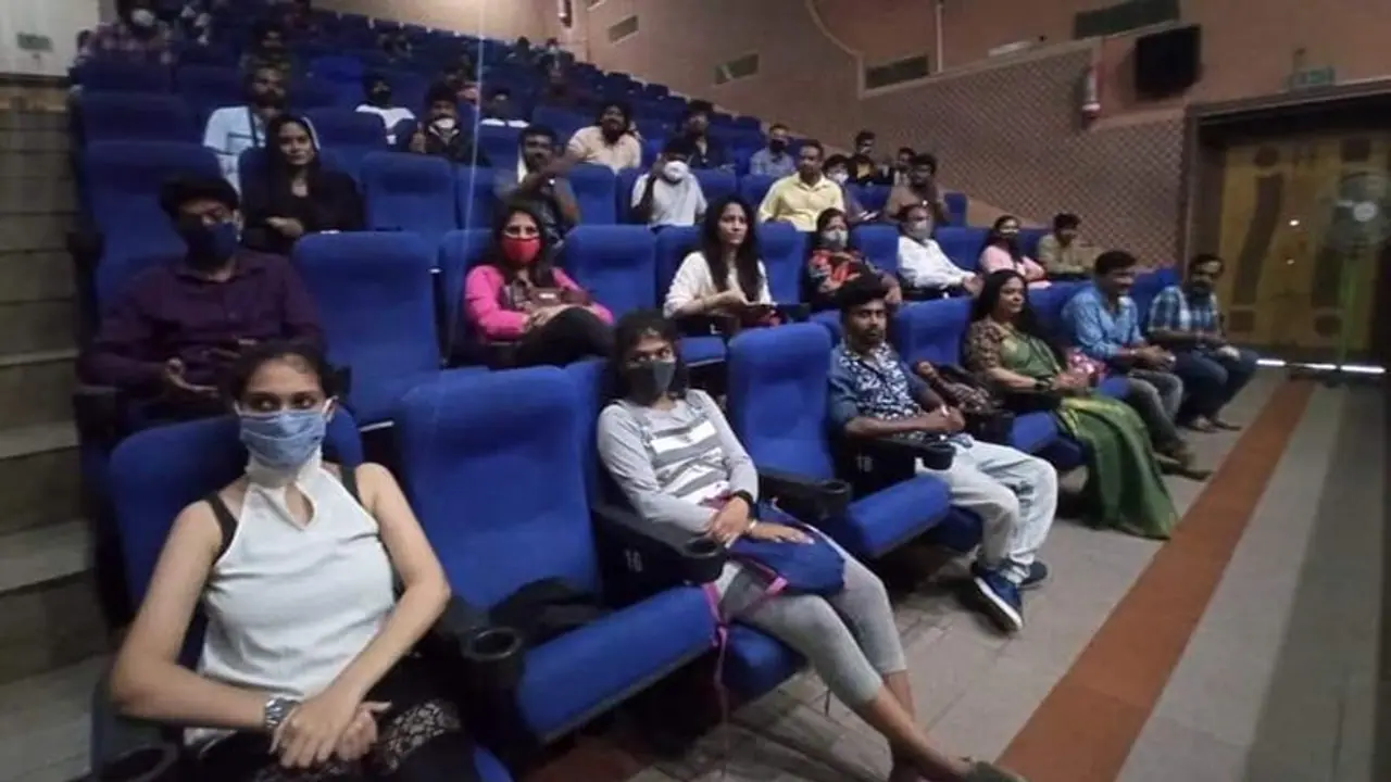 எந்த தடையும் இல்லை... 100 சதவீத பார்வையாளருக்கு அனுமதிக்கு கொடுத்த நீதிமன்றம்!! எந்த தடையும் இல்லை... 100 சதவீத பார்வையாளருக்கு அனுமதிக்கு கொடுத்த நீதிமன்றம்!!