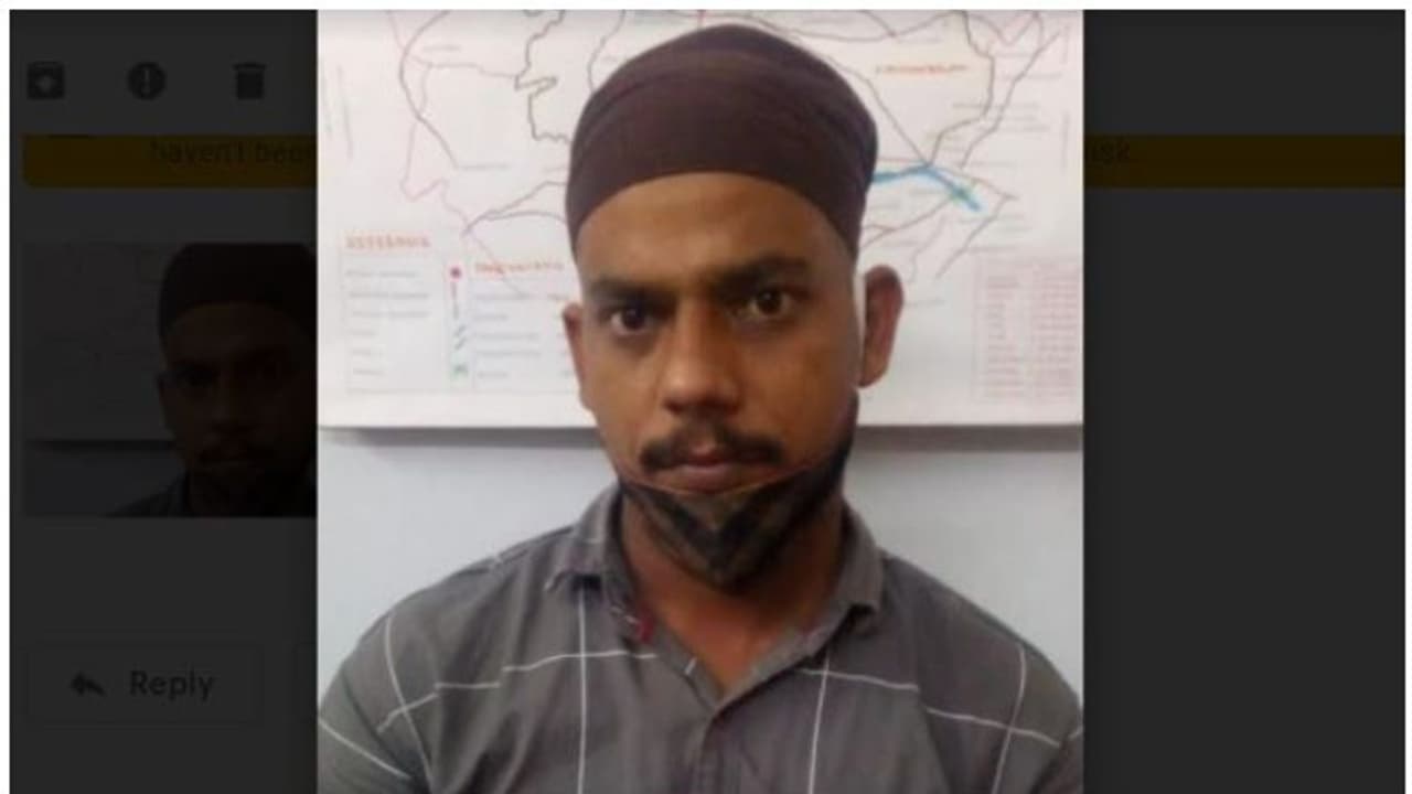 കോളേജ് വിദ്യാര്ഥിനികള്ക്ക് നേരെ നഗ്നതാ പ്രദര്ശനം: യുവാവ് അറസ്റ്റില് കോളേജ് വിദ്യാര്ഥിനികള്ക്ക് നേരെ നഗ്നതാ പ്രദര്ശനം: യുവാവ് അറസ്റ്റില്