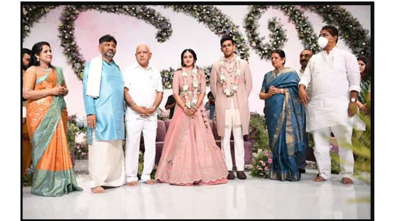 DK Shivakumar’s daughter gets engaged to SM Krishna’s grandson, CM BSY attends ring ceremony DK Shivakumar’s daughter gets engaged to SM Krishna’s grandson, CM BSY attends ring ceremony