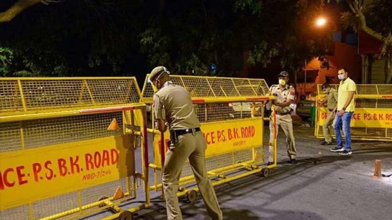 Full Curfew in Tamilnadu: பொங்கலுக்குப் பிறகு தமிழகத்தில் முழு ஊரடங்கு..? பரபரக்கும் தலைமை செயலக வட்டாரங்கள்.! Full Curfew in Tamilnadu: பொங்கலுக்குப் பிறகு தமிழகத்தில் முழு ஊரடங்கு..? பரபரக்கும் தலைமை செயலக வட்டாரங்கள்.!
