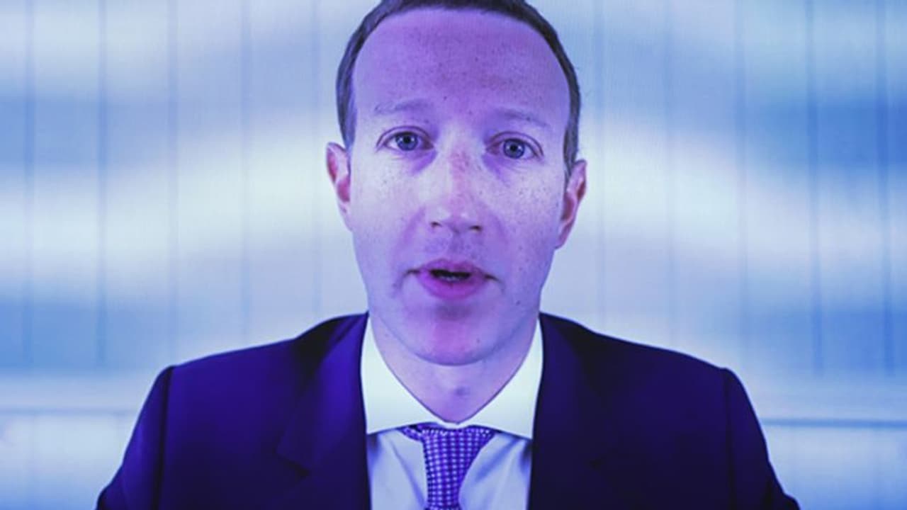 വരുമാനം ഇടിയുന്നു; ഫേസ്ബുക്ക് ജീവനക്കാരെ പിരിച്ചുവിടും?; സൂചന നല്‍കി സക്കര്‍ബര്‍ഗ്