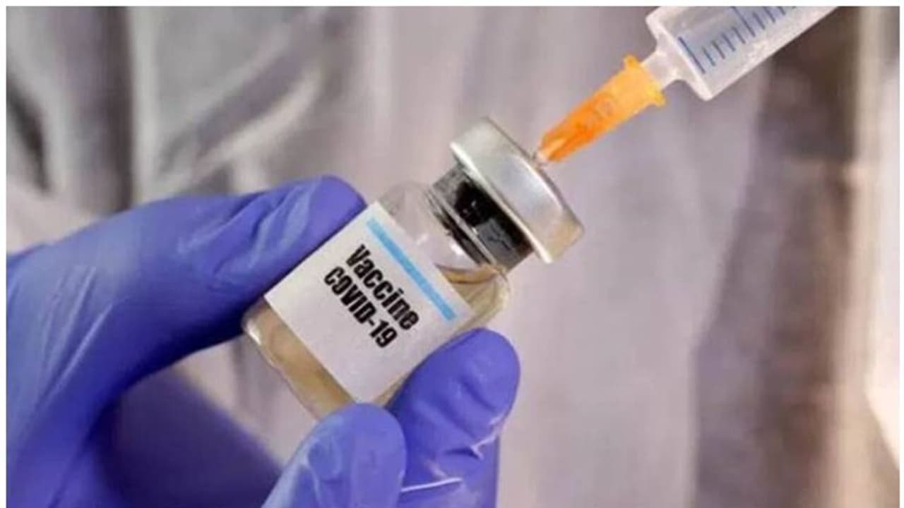 വാക്സിന് വേണ്ടി ഇപ്പോഴേ 'ബുക്കിംഗ്' തുടങ്ങി; ലിസ്റ്റില് ഇന്ത്യയും? വാക്സിന് വേണ്ടി ഇപ്പോഴേ 'ബുക്കിംഗ്' തുടങ്ങി; ലിസ്റ്റില് ഇന്ത്യയും?